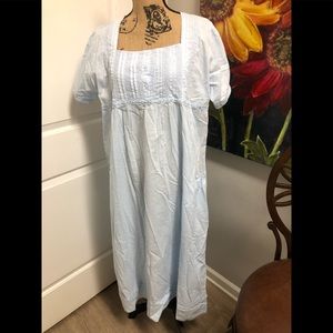 Cool cotton summer house dress with pockets